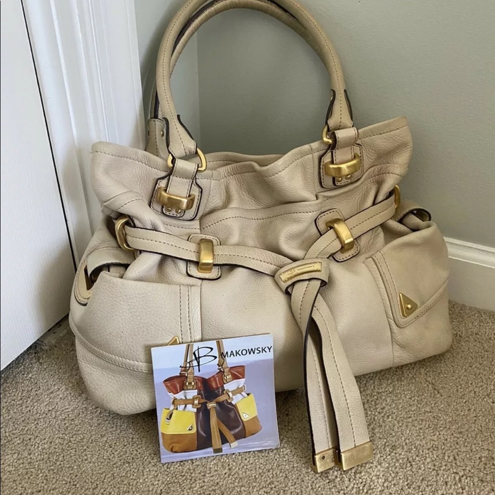 B MAKOWSKY CREAM LEATHER HANDBAG
